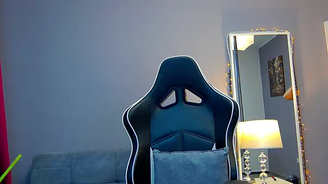 Eva Lovvia  online show from March 7, 2025, 4:46 am