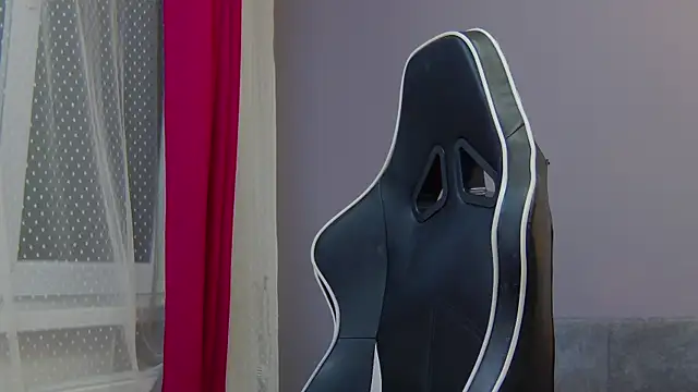 Eva Lovvia  online show from February 10, 2025, 10:19 pm