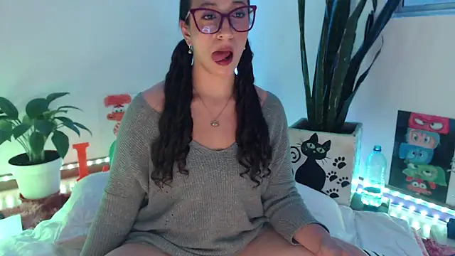 samy love35 online show from September 29, 2025, 10:48 pm