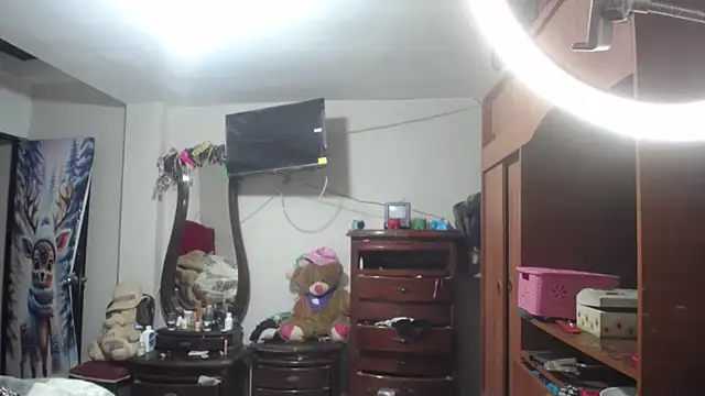 Snapshot of jazmin_mature_ chatting on December 22, 2025, 3:01 pm jazmin mature online show from December 22, 2025, 3:01 pm