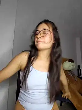 baaby-miiaa online show from March 10, 2025, 5:43 am