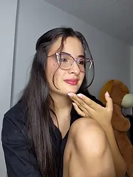 baaby-miiaa online show from February 20, 2025, 3:23 am