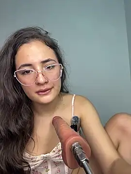 baaby-miiaa online show from June 12, 2026, 12:52 am
