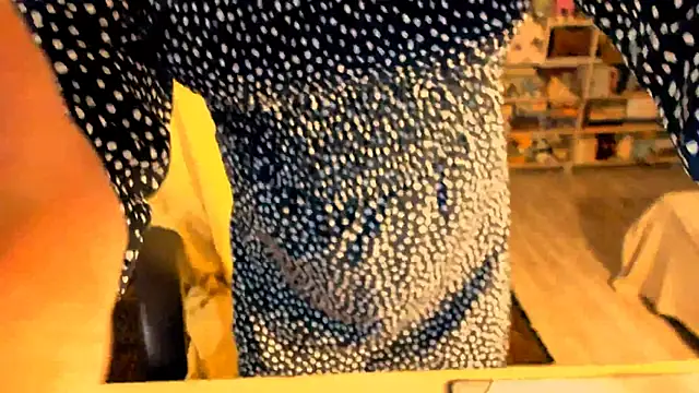 red rocco online show from October 10, 2025, 2:51 pm