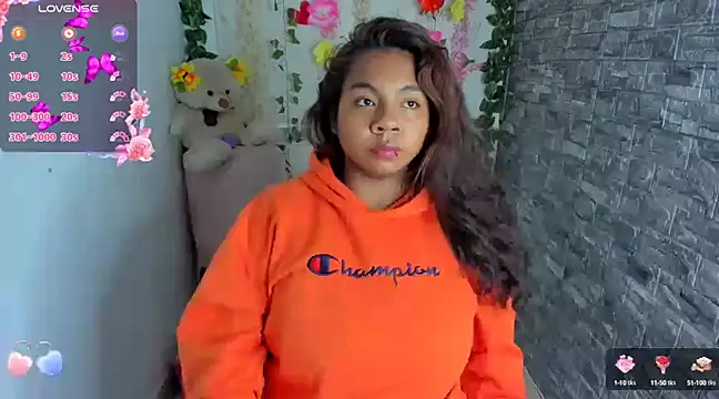 naty jhonsom  online show from March 7, 2025, 6:24 am