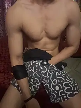 hot hunk boy online show from June 26, 2026, 6:08 am