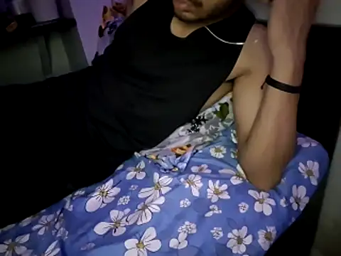 Snapshot of hot_hunk_boy chatting on October 24, 2025, 2:27 pm hot hunk boy online show from October 24, 2025, 2:27 pm