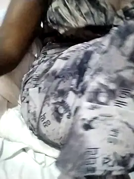 hungrydog18 online show from October 20, 2025, 8:26 am