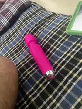 YourSuperTanya online show from December 17, 2025, 8:03 pm