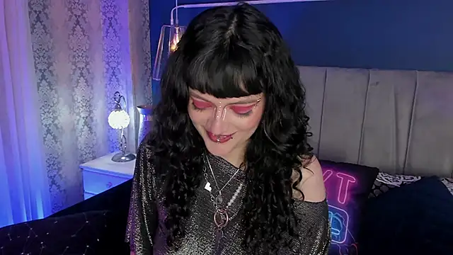 JeanneSabatier online show from September 17, 2025, 8:00 pm