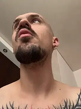 AssHunter4k online show from October 15, 2025, 6:22 am