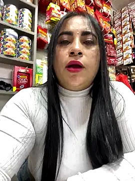 Miia Jazmin online show from September 23, 2025, 7:10 pm