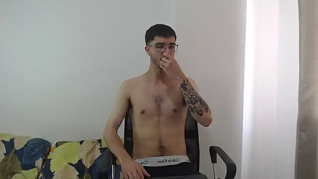 Aleex Miller online show from September 29, 2025, 6:13 pm