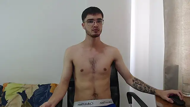 Aleex Miller online show from October 3, 2025, 6:20 pm