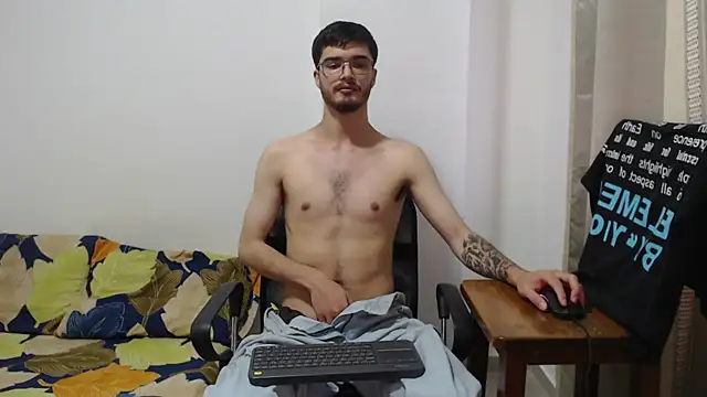 Aleex Miller online show from October 25, 2025, 11:31 am