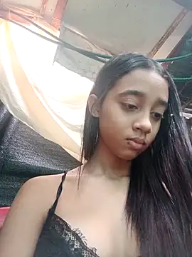 Snapshot of Zoe_Sweett18 chatting on February 18, 2025, 1:22 pm Zoe Sweett18 online show from February 18, 2025, 1:22 pm