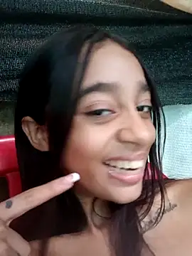 Snapshot of Zoe_Sweett18 chatting on February 21, 2025, 10:15 pm Zoe Sweett18 online show from February 21, 2025, 10:15 pm