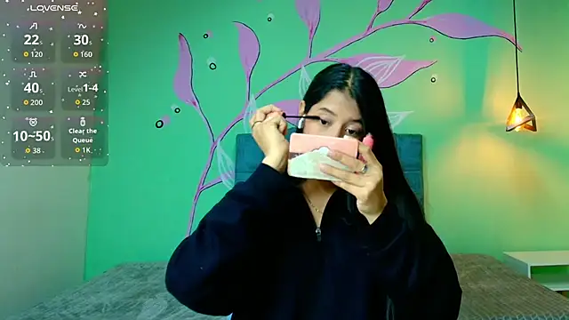 Connie Bell online show from October 24, 2025, 4:50 pm