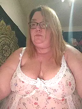 Snapshot of diosacurvy1984 chatting on February 5, 2026, 11:22 pm diosacurvy1984 online show from February 5, 2026, 11:22 pm