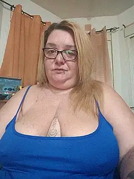 Snapshot of diosacurvy1984 chatting on January 18, 2026, 8:40 am diosacurvy1984 online show from January 18, 2026, 8:40 am