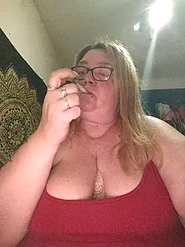 Snapshot of diosacurvy1984 chatting on February 2, 2026, 10:53 pm diosacurvy1984 online show from February 2, 2026, 10:53 pm