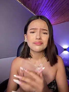 Sofia18 pinkk online show from March 4, 2026, 8:27 pm