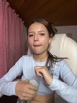 Sofia18 pinkk online show from February 26, 2025, 11:09 pm