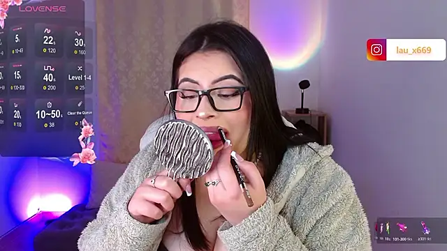 Snapshot of isabella1616 chatting on February 7, 2026, 4:53 am isabella1616 online show from February 7, 2026, 4:53 am