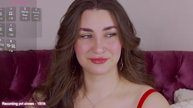 KiraBarlows online show from November 20, 2025, 8:42 pm