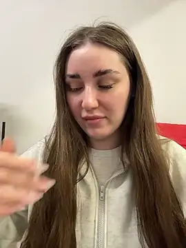 Snapshot of KiraBarlows chatting on February 26, 2026, 8:20 pm KiraBarlows online show from February 26, 2026, 8:20 pm