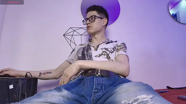 wolfandsky online show from September 12, 2025, 11:32 am