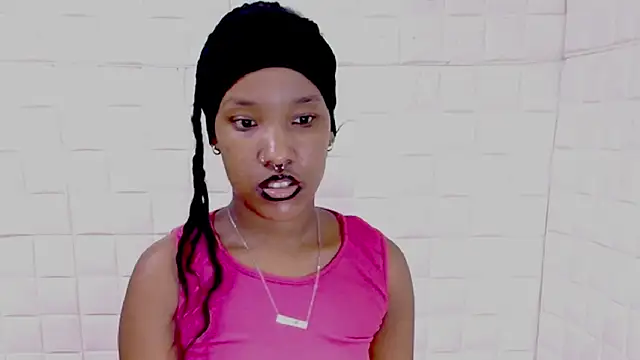 EroticSexyPrada online show from April 20, 2026, 5:58 pm