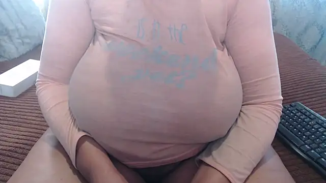 BUBBLYBUNNYxx online show from May 28, 2026, 5:26 am