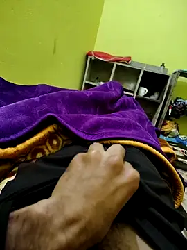 Snapshot of 08uhj chatting on February 4, 2026, 6:03 pm 08uhj online show from February 4, 2026, 6:03 pm