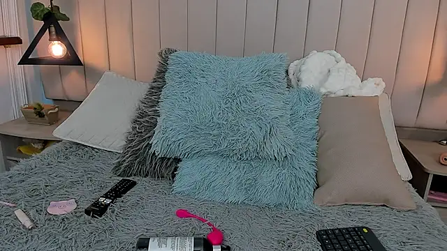 Snapshot of Paulina_Lopezz chatting on March 10, 2025, 11:38 pm Paulina Lopezz online show from March 10, 2025, 11:38 pm