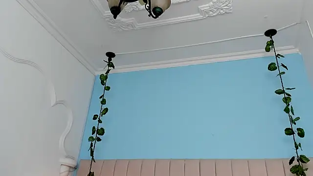 Snapshot of Paulina_Lopezz chatting on March 8, 2025, 2:45 am Paulina Lopezz online show from March 8, 2025, 2:45 am