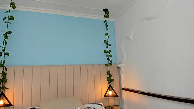 Snapshot of Paulina_Lopezz chatting on January 30, 2025, 8:21 pm Paulina Lopezz online show from January 30, 2025, 8:21 pm