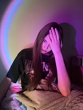 Snapshot of RayWillliams chatting on November 20, 2025, 12:44 am RayWillliams online show from November 20, 2025, 12:44 am