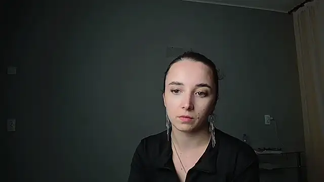 Eva Gloryy online show from March 22, 2025, 5:20 pm