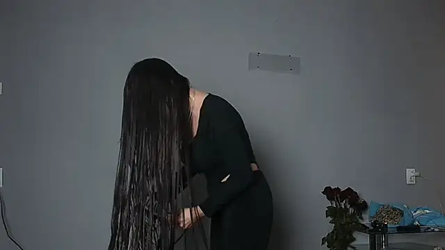 Eva Gloryy online show from October 24, 2025, 5:01 pm