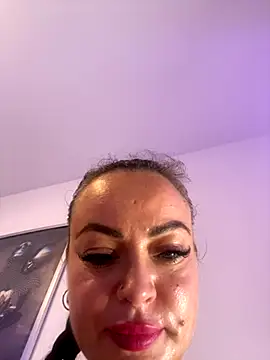 HotLivv69 online show from September 28, 2025, 8:49 pm