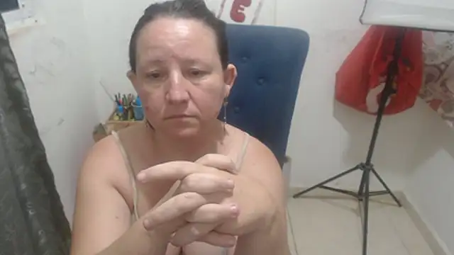 Yohis Kiut25 online show from July 10, 2026, 6:57 am