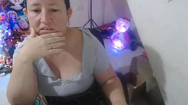 Yohis Kiut25 online show from November 23, 2025, 6:45 am