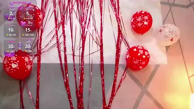 BriannaFlower  online show from February 18, 2025, 1:33 pm