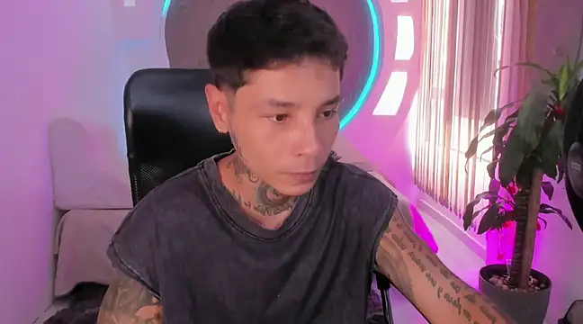 Snapshot of tattokoi chatting on March 18, 2025, 7:12 pm tattokoi online show from March 18, 2025, 7:12 pm