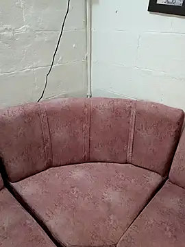 anais 03 online show from September 8, 2025, 4:39 pm