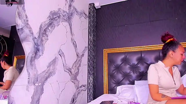 Snapshot of DalayMoore chatting on September 28, 2025, 7:32 pm DalayMoore online show from September 28, 2025, 7:32 pm