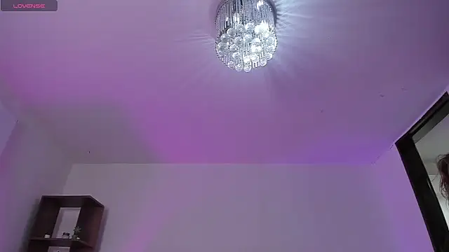 Dayana  Ospina online show from March 14, 2025, 3:36 pm