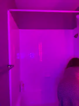 Snapshot of hazelbaby8880 chatting on January 28, 2025, 6:05 am hazelbaby8880 online show from January 28, 2025, 6:05 am