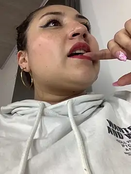 Snapshot of tania_23 chatting on February 15, 2025, 7:50 pm tania 23 online show from February 15, 2025, 7:50 pm